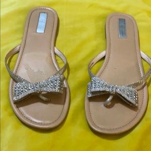 Used size 11 International concepts slippers